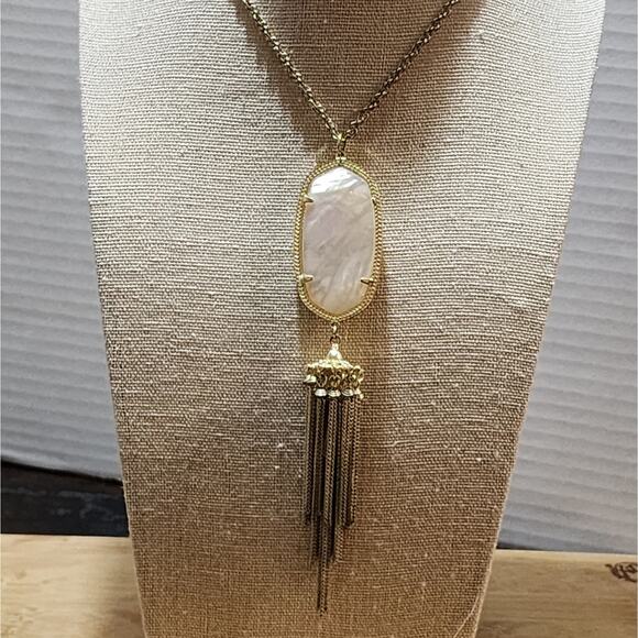 Kendra scott Rayne mother of pearl and gold necklace - Picture 7 of 7
